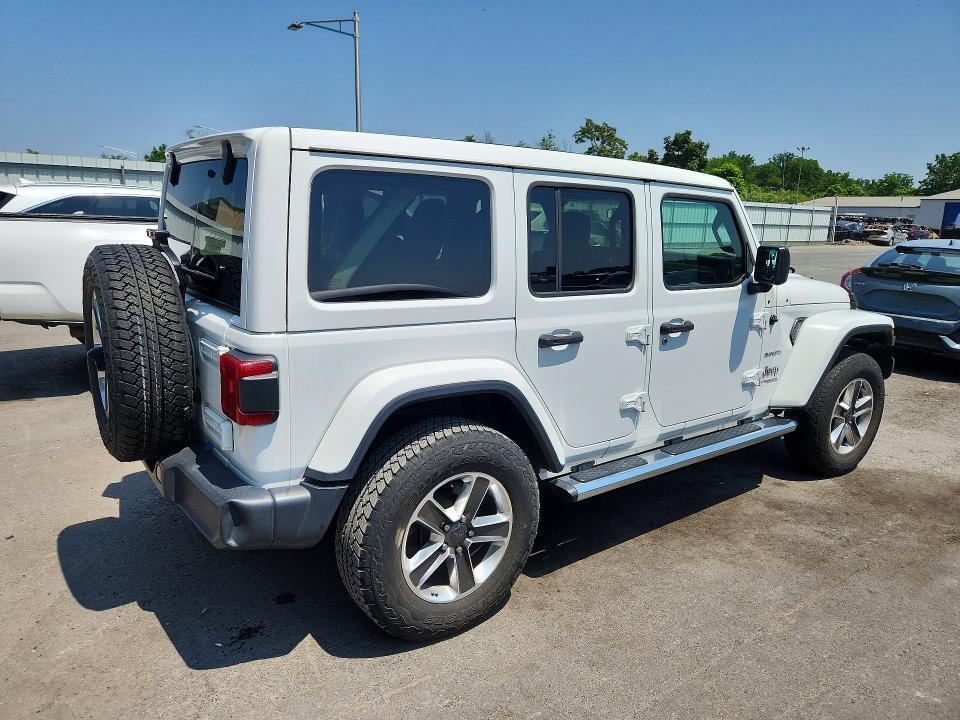 2020 JEEP WRANGLER UNLIMITED SAHARA — Фото 3 из 12