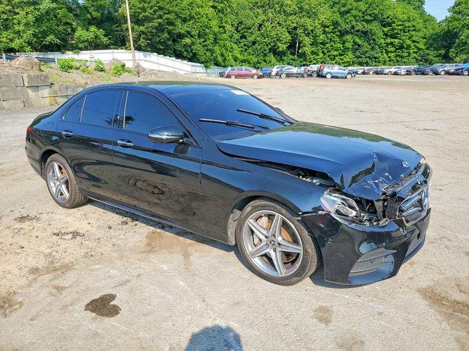 2020 MERCEDES-BENZ E 350 4MATIC — Фото 4 из 12