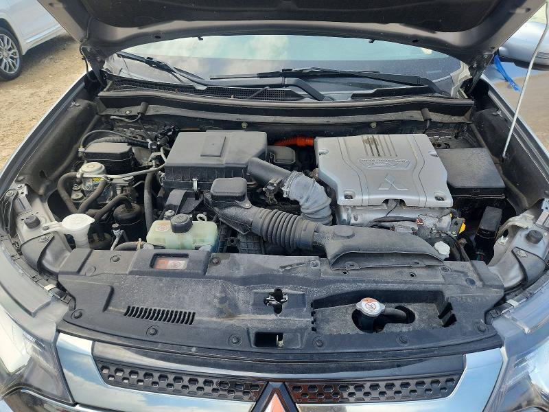 2020 MITSUBISHI OUTLANDER SEL — Фото 12 из 13