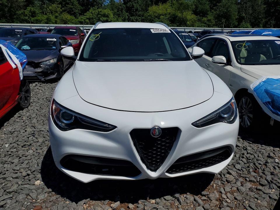 2019 ALFA ROMEO STELVIO — Фото 5 из 13