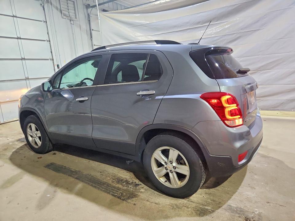 2019 CHEVROLET TRAX 1LT — Фото 2 из 13