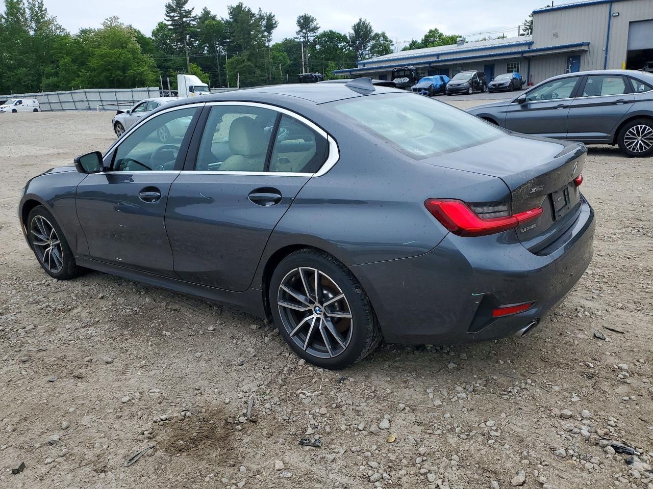 2020 BMW 330XI — Фото 2 из 12