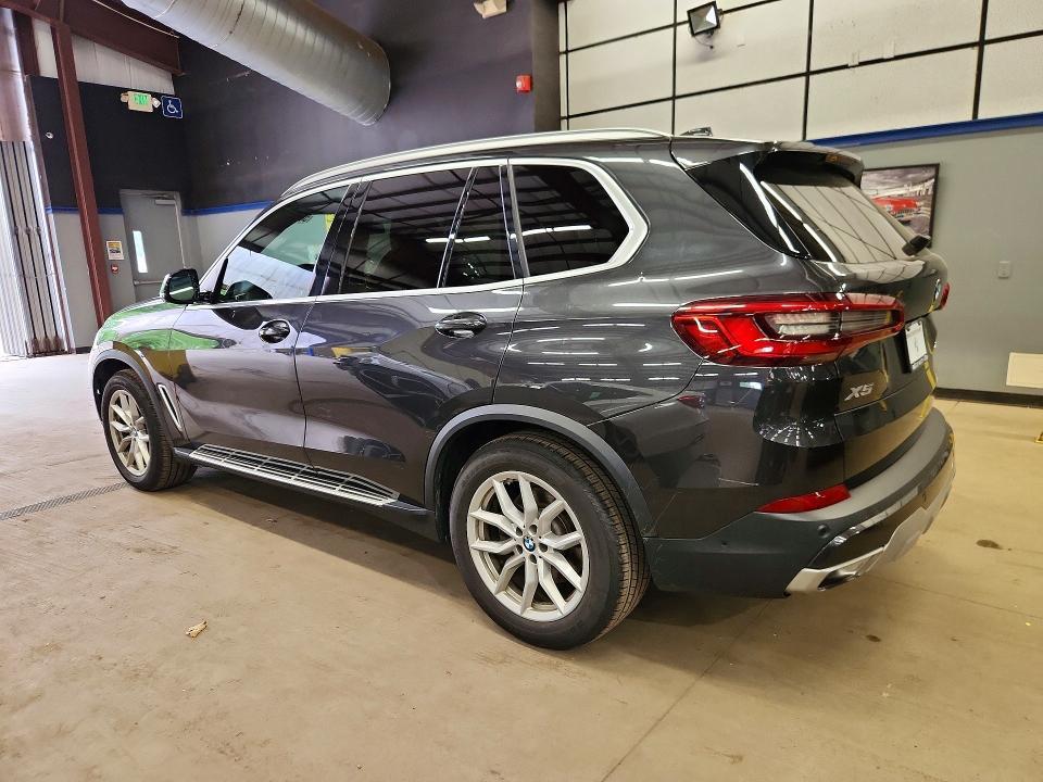 2020 BMW X5 XDRIVE40I — Фото 2 из 13