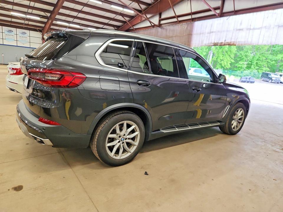 2020 BMW X5 XDRIVE40I — Фото 3 из 13