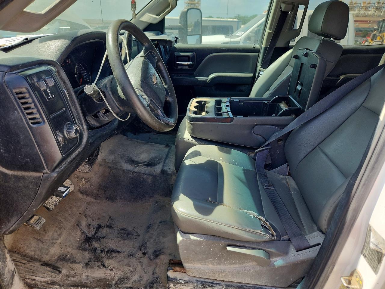 2019 CHEVROLET SILVERADO C3500 6.0L V-8 FLAT BED — Фото 7 из 12