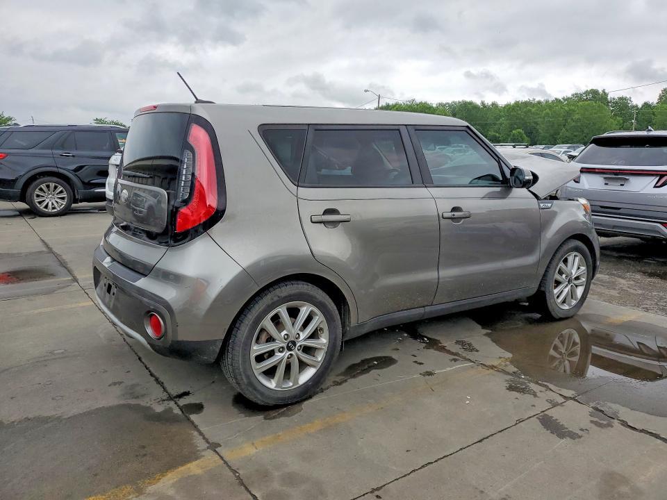 2019 KIA SOUL + — Фото 3 из 13