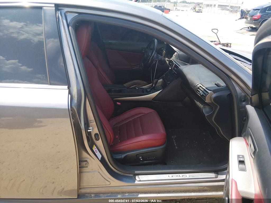 JTHBA1D20J5063657 2018 LEXUS IS 300 photo no. 5