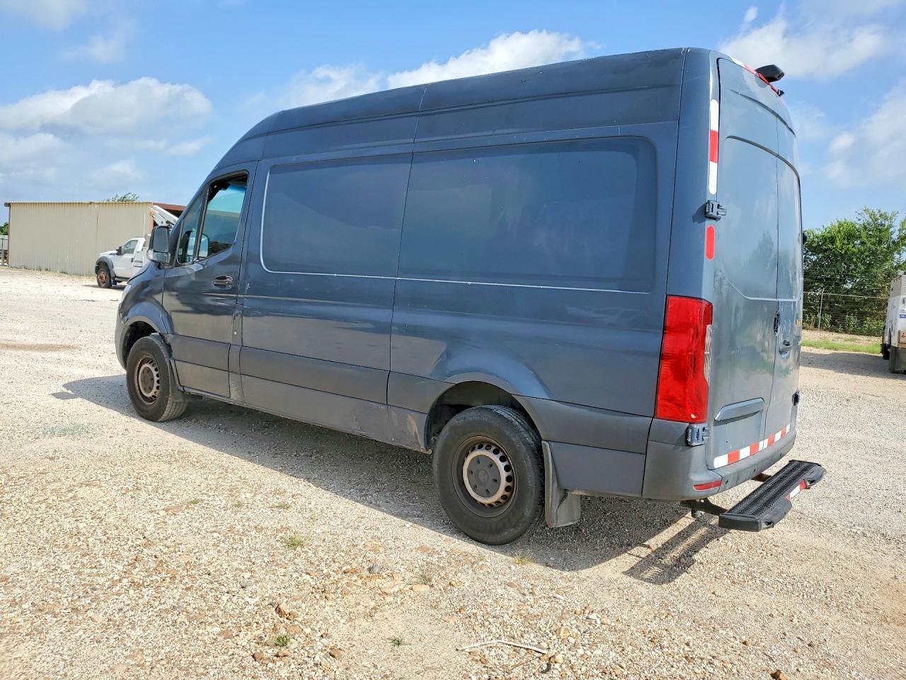 2019 MERCEDES-BENZ SPRINTER 2500/3500 — Фото 2 из 12