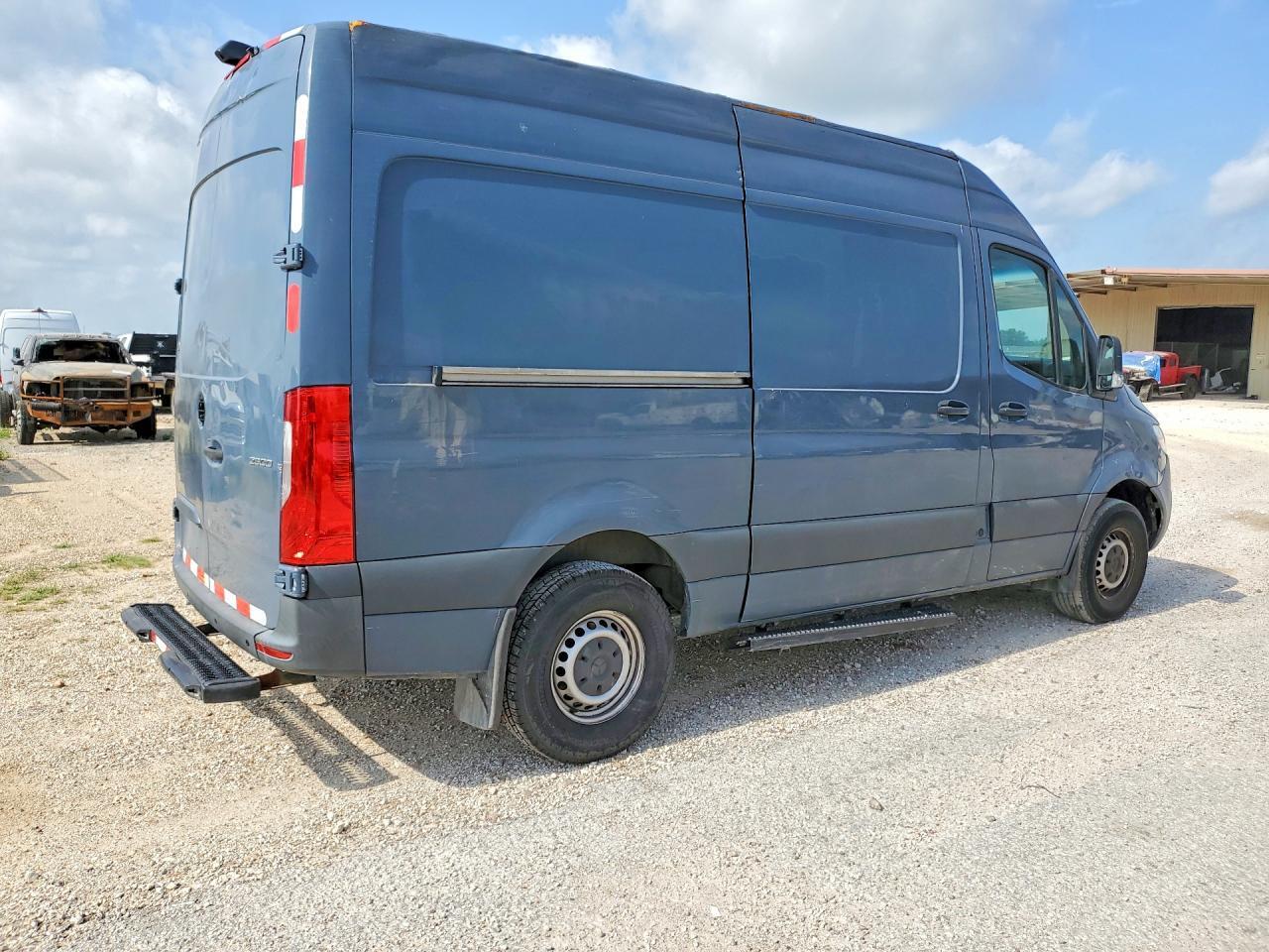 2019 MERCEDES-BENZ SPRINTER 2500/3500 — Фото 3 из 12