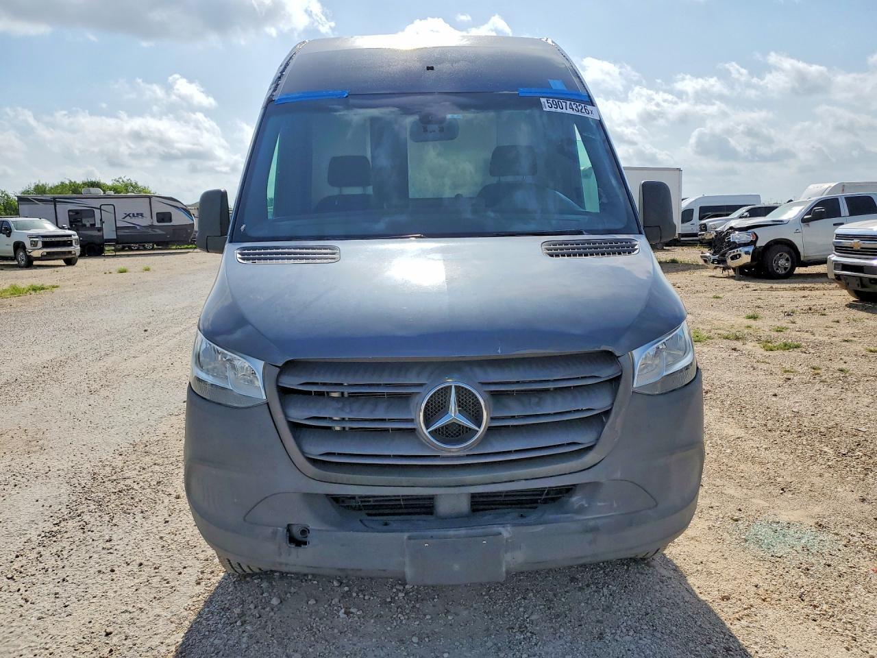 2019 MERCEDES-BENZ SPRINTER 2500/3500 — Фото 5 из 12