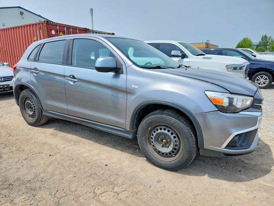 2019 MITSUBISHI RVR SE — Фото 4 из 13