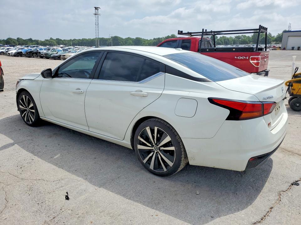 2019 NISSAN ALTIMA SR — Фото 2 из 13