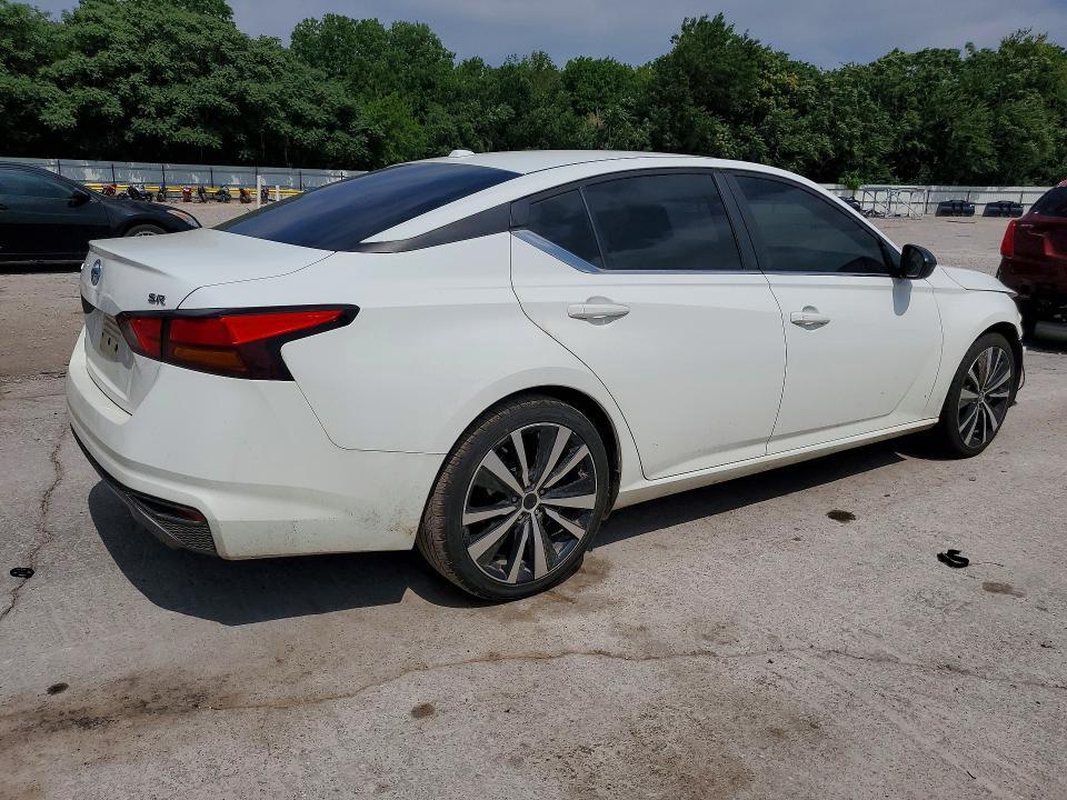 2019 NISSAN ALTIMA SR — Фото 3 из 13