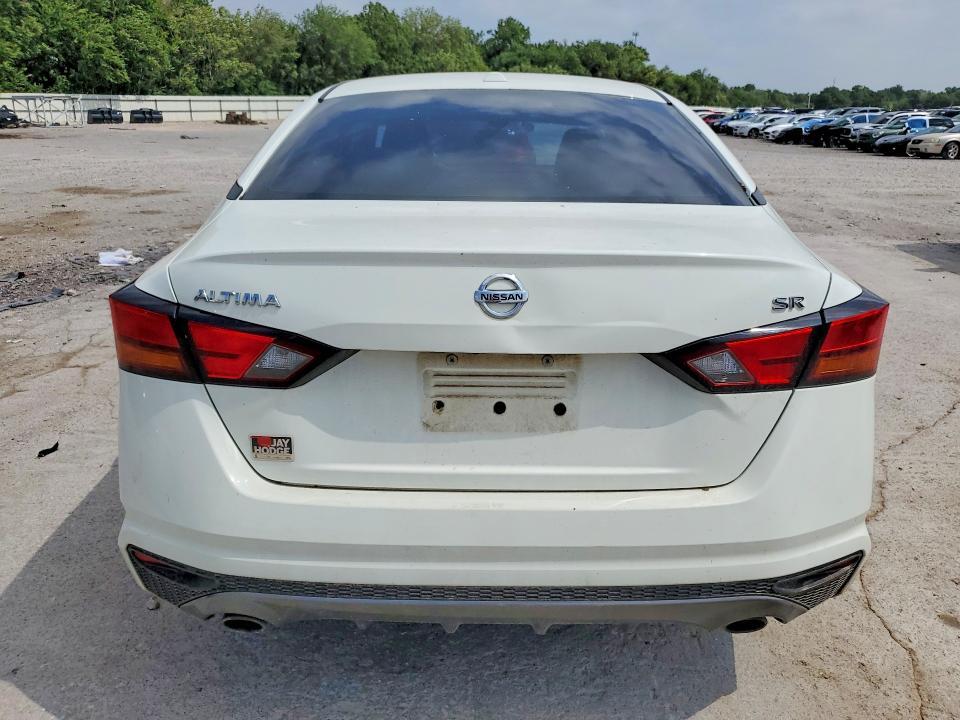 2019 NISSAN ALTIMA SR — Фото 6 из 13