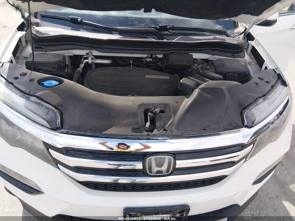 5FNYF6H97HB002235 2017 HONDA PILOT photo no. 10
