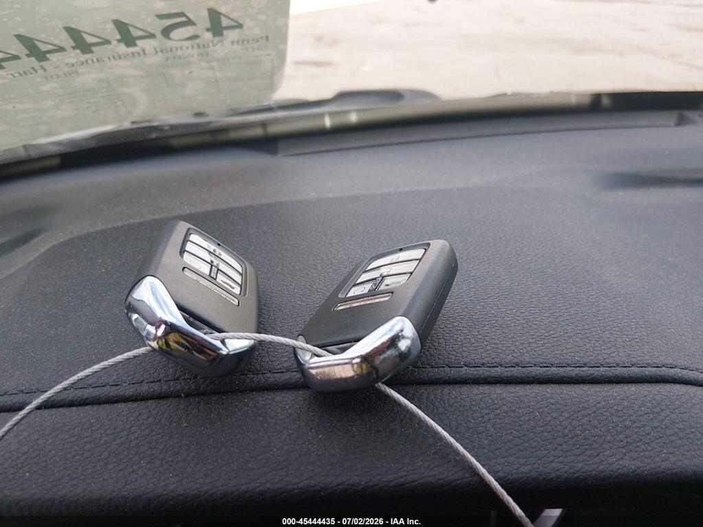 5FNYF6H97HB002235 2017 HONDA PILOT photo no. 11