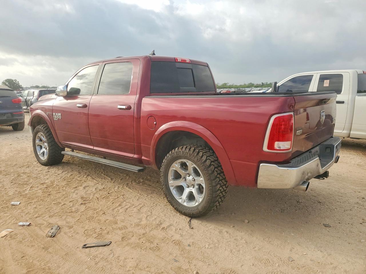 2019 RAM 1500 LARAMIE 4WD 3.0L V6 TDSL — Фото 2 из 12