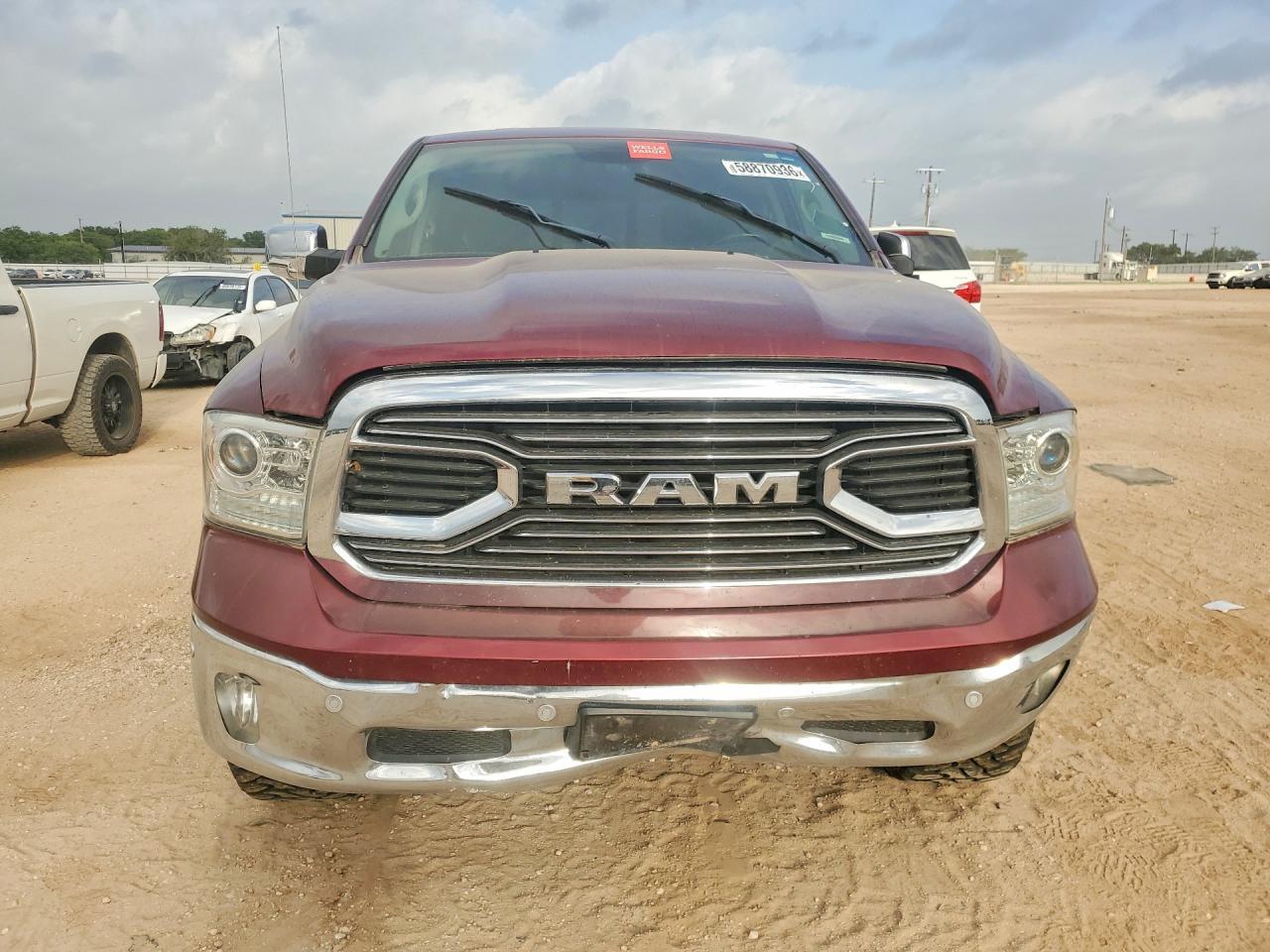 2019 RAM 1500 LARAMIE 4WD 3.0L V6 TDSL — Фото 5 из 12