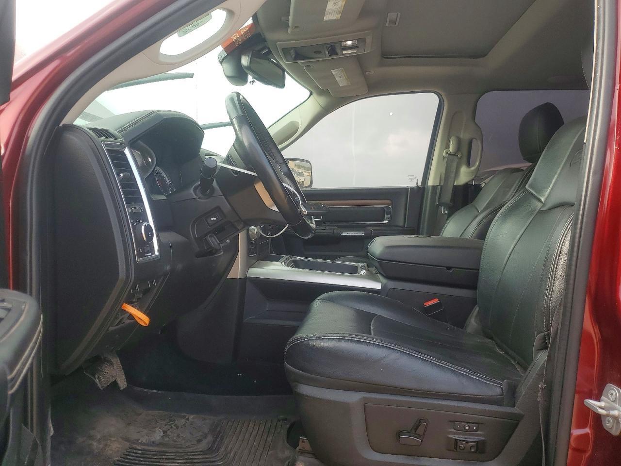 2019 RAM 1500 LARAMIE 4WD 3.0L V6 TDSL — Фото 7 из 12