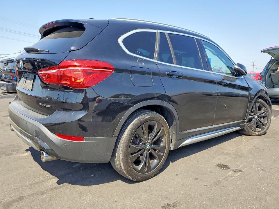 2020 BMW X1 SDRIVE28I — Фото 3 из 13