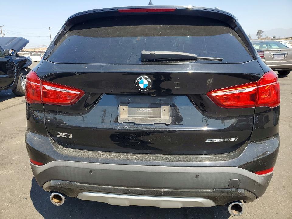 2020 BMW X1 SDRIVE28I — Фото 6 из 13