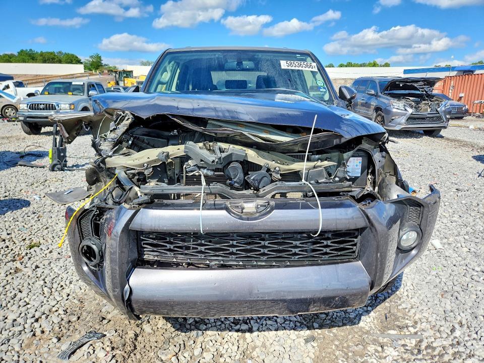 2019 TOYOTA 4RUNNER SR5 PREMIUM — Фото 5 из 13
