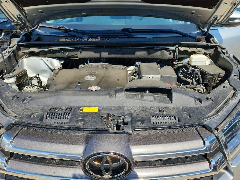 2019 TOYOTA HIGHLANDER LIMITED PLATINUM — Фото 12 из 14