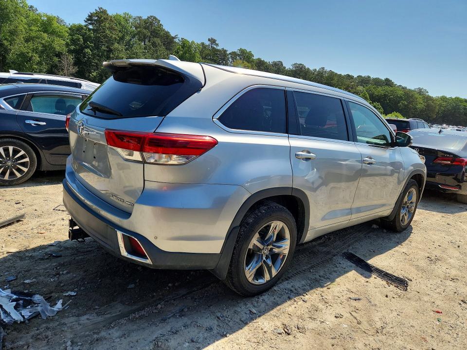2019 TOYOTA HIGHLANDER LIMITED PLATINUM — Фото 3 из 14