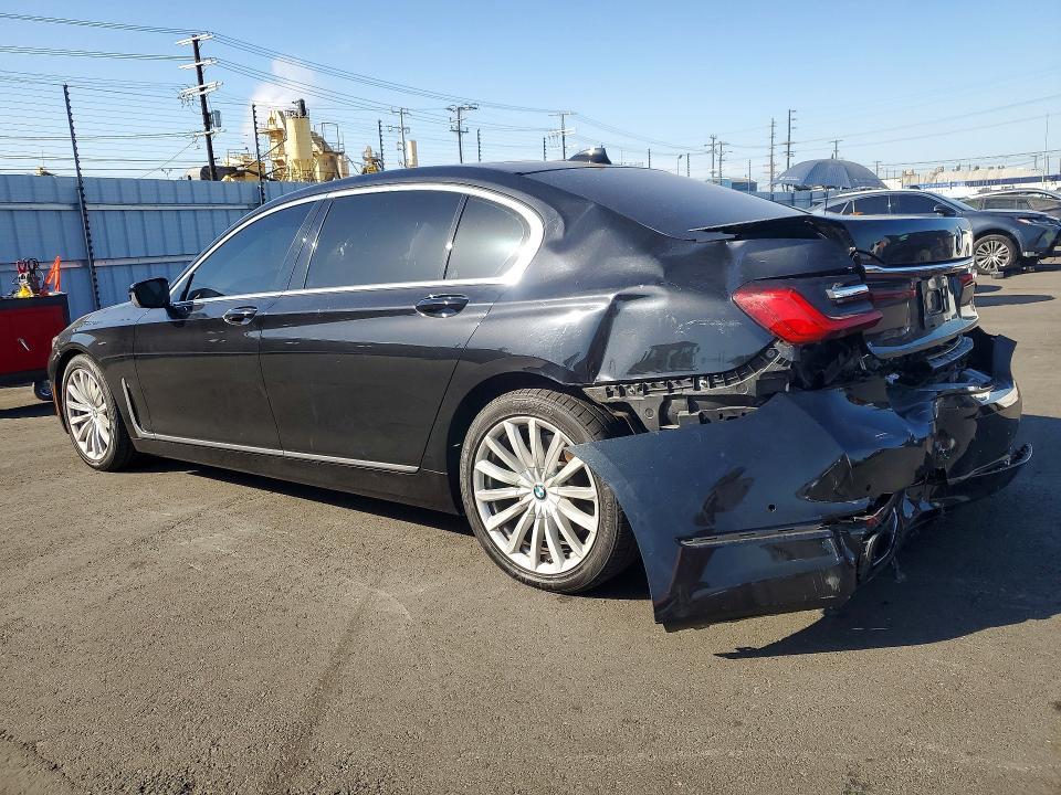 2020 BMW 740 I — Фото 2 из 12