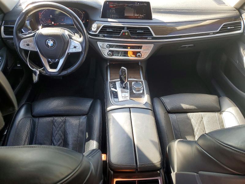 2020 BMW 740 I — Фото 8 из 12