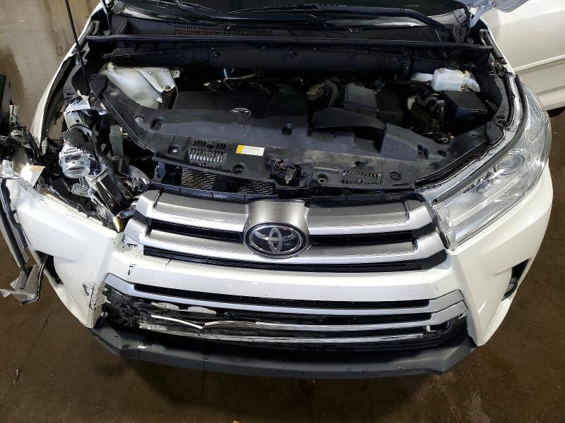 2019 TOYOTA HIGHLANDER XLE — Фото 12 из 13