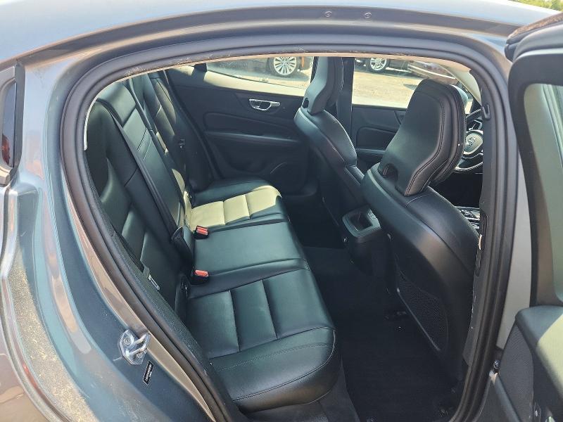 2019 VOLVO S60 T6 MOMENTUM — Фото 10 из 12