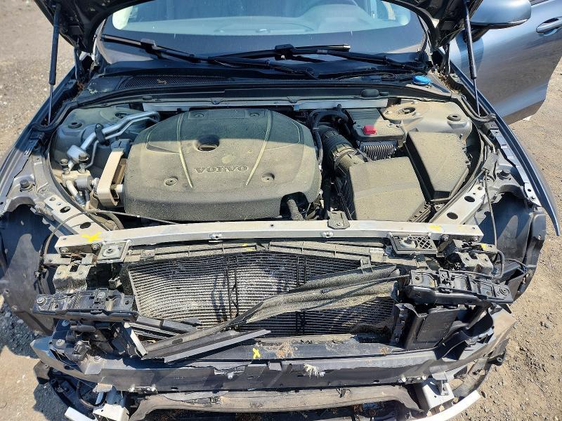2019 VOLVO S60 T6 MOMENTUM — Фото 11 из 12
