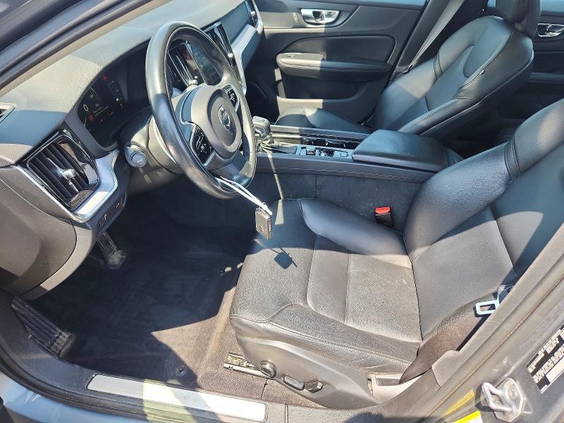 2019 VOLVO S60 T6 MOMENTUM — Фото 7 из 12