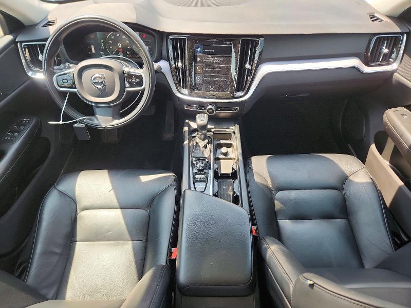 2019 VOLVO S60 T6 MOMENTUM — Фото 8 из 12