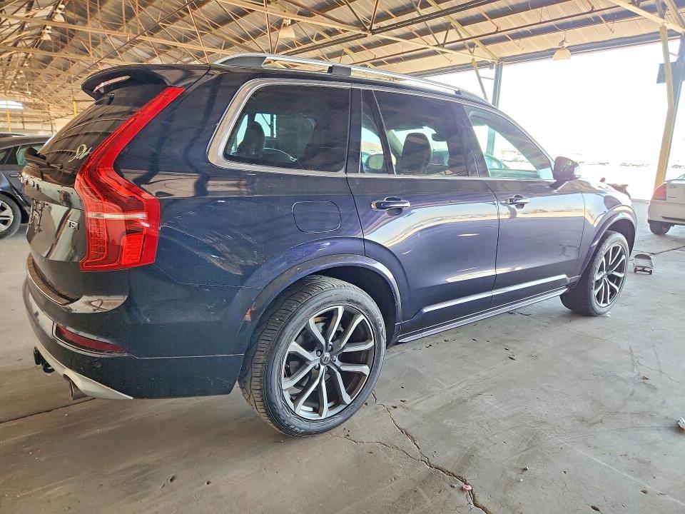 2019 VOLVO XC90 T5 MOMENTUM — Фото 3 из 13