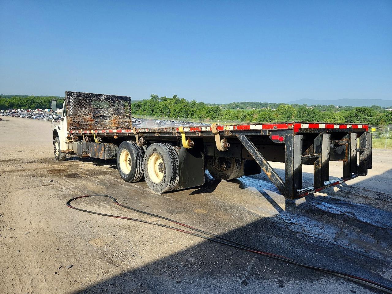 2018 FREIGHTLINER BUSINESS CLASS M2 FLATBED TRUCK — Фото 3 из 10