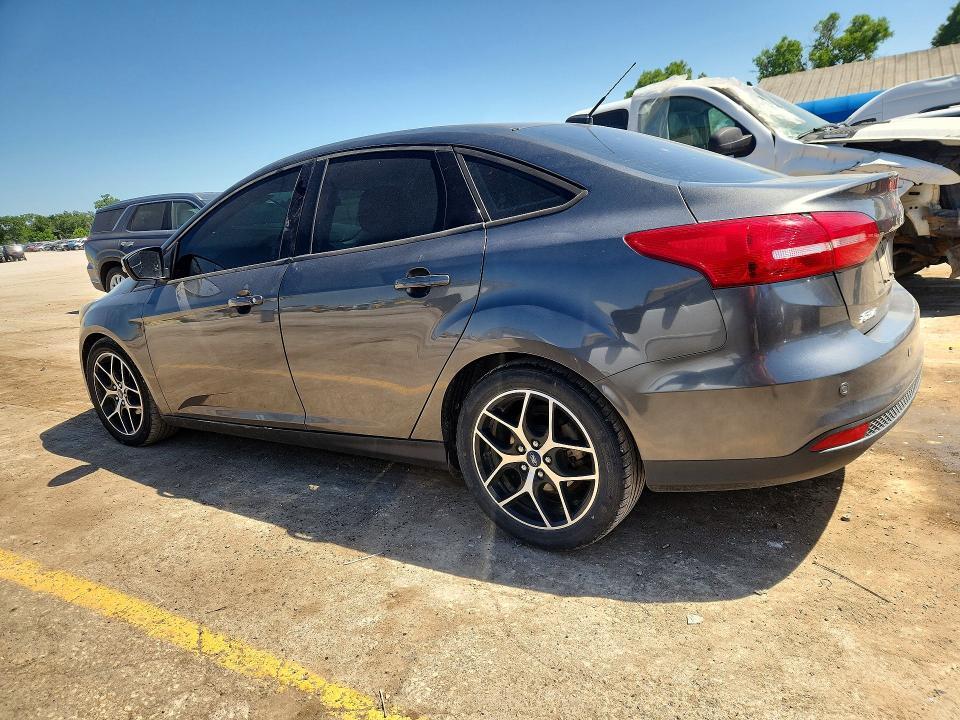 1FADP3H25JL241420 2018 FORD FOCUS photo no. 2