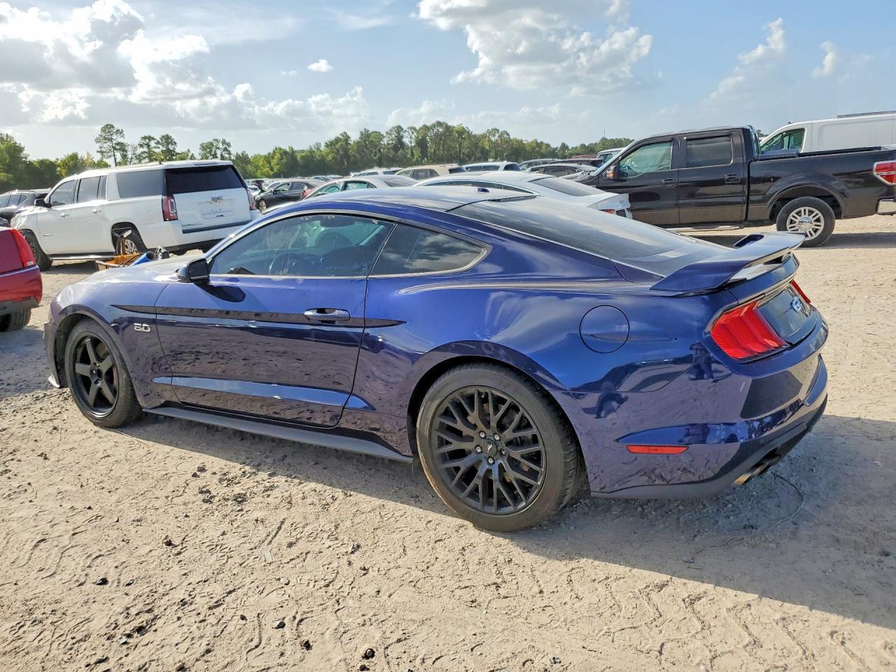2018 FORD MUSTANG GT — Фото 2 из 12