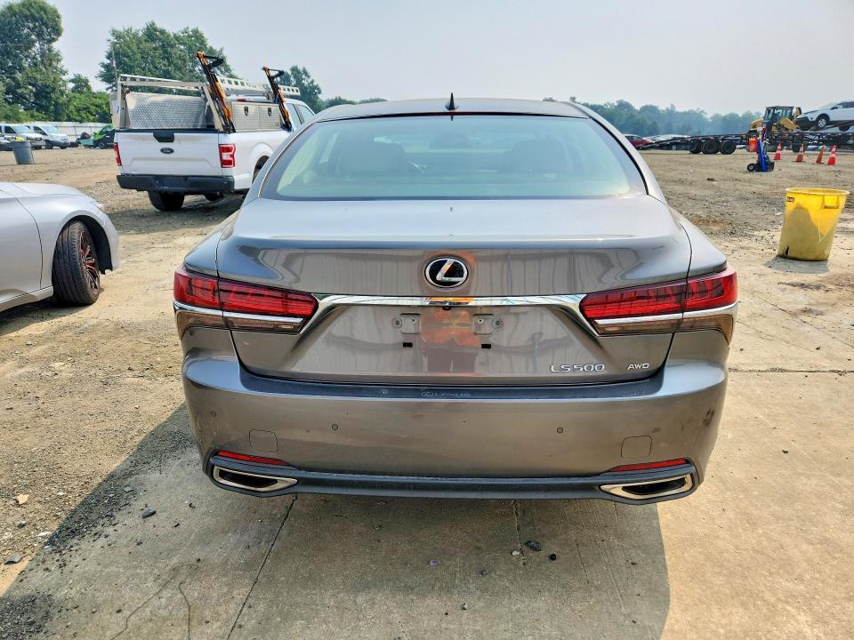 2018 LEXUS LS 500 BASE — Фото 6 из 12