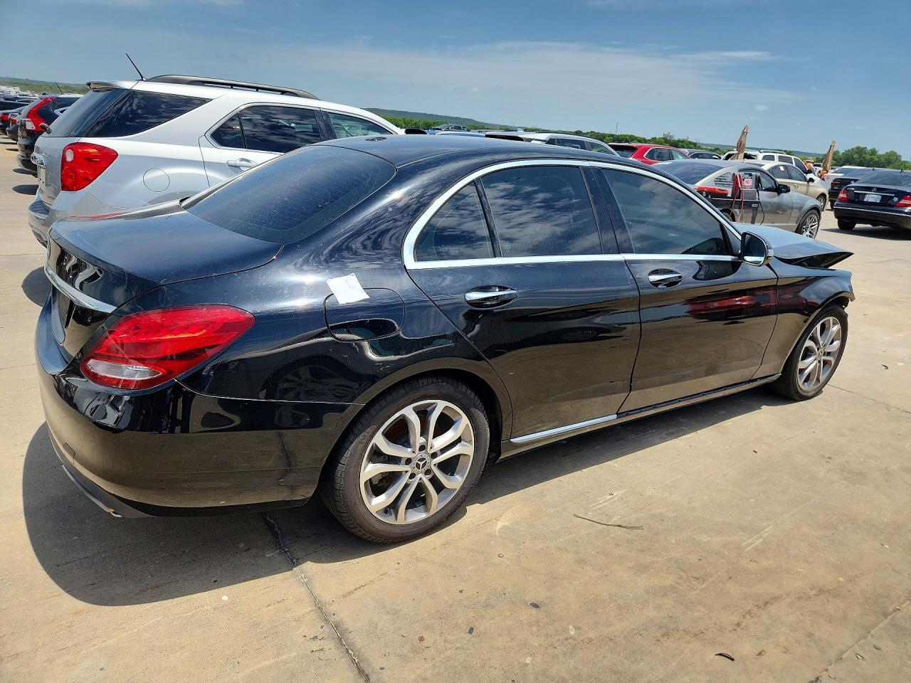 2018 MERCEDES-BENZ C 300 — Фото 3 из 12