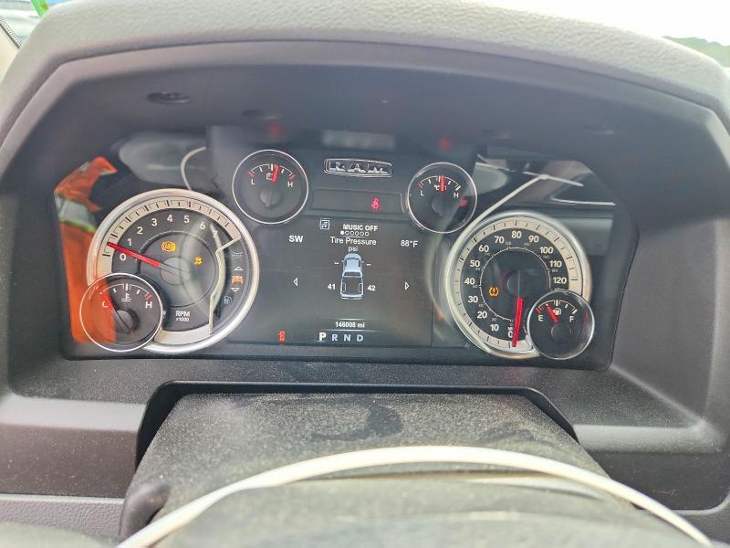 1C6RR7LT0JS284755 2018 RAM 1500 photo no. 9