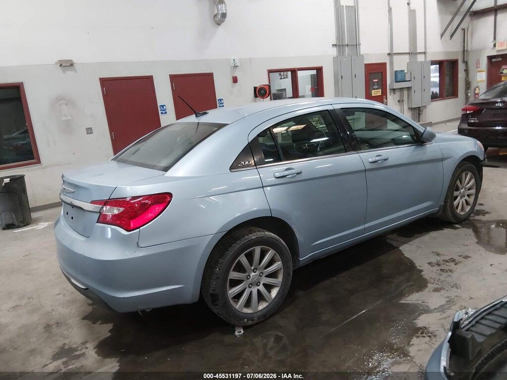 1C3CCBBB5CN175886 2012 CHRYSLER 200 photo no. 4