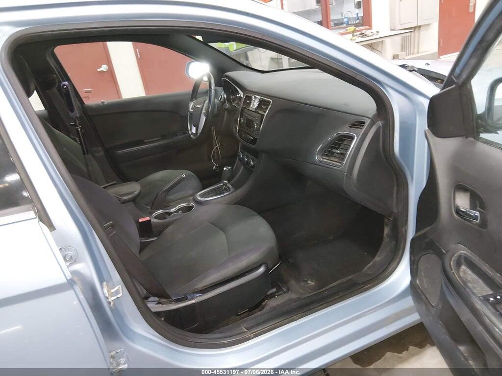 1C3CCBBB5CN175886 2012 CHRYSLER 200 photo no. 5