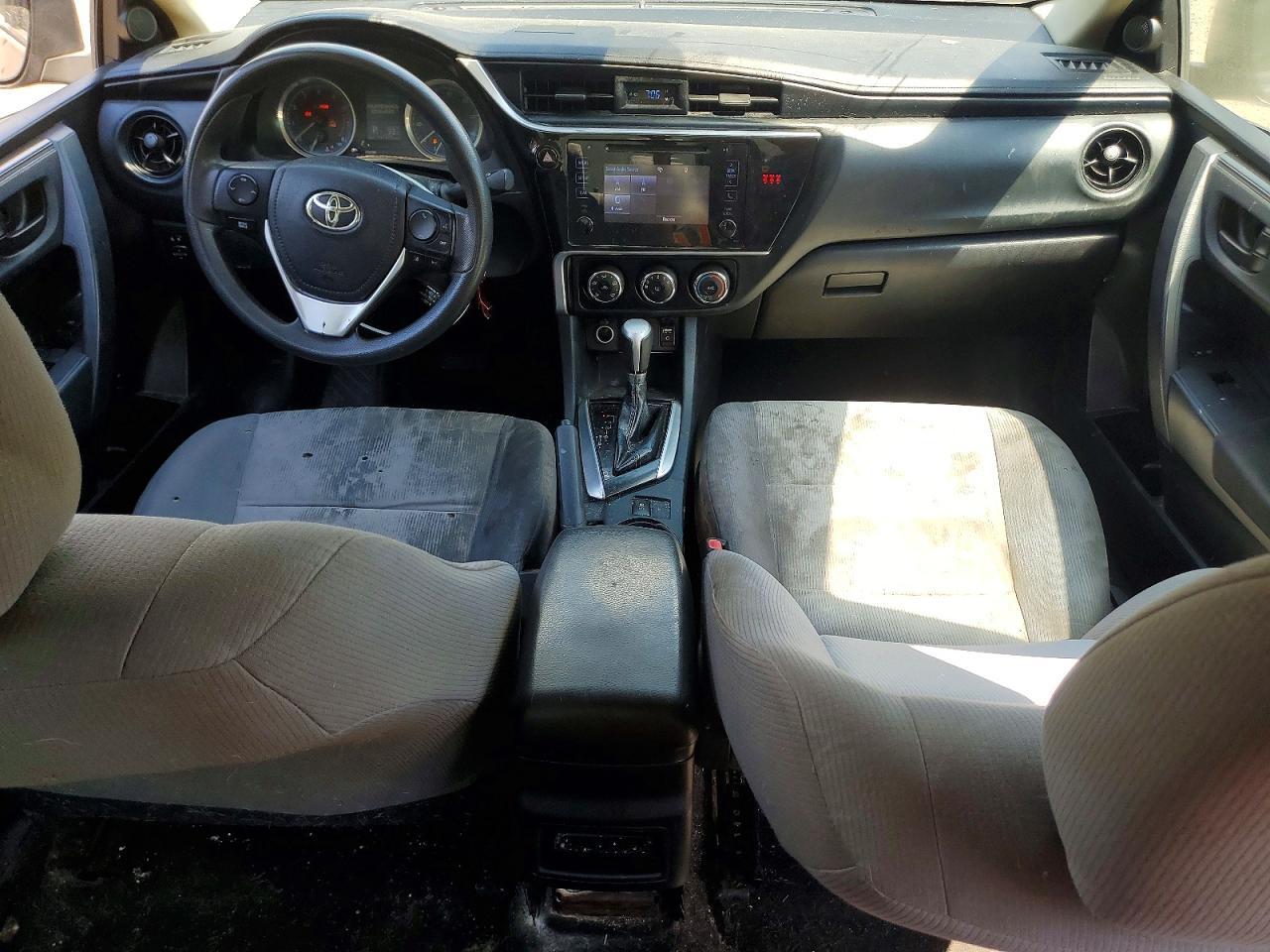 2018 TOYOTA COROLLA L — Фото 8 из 12
