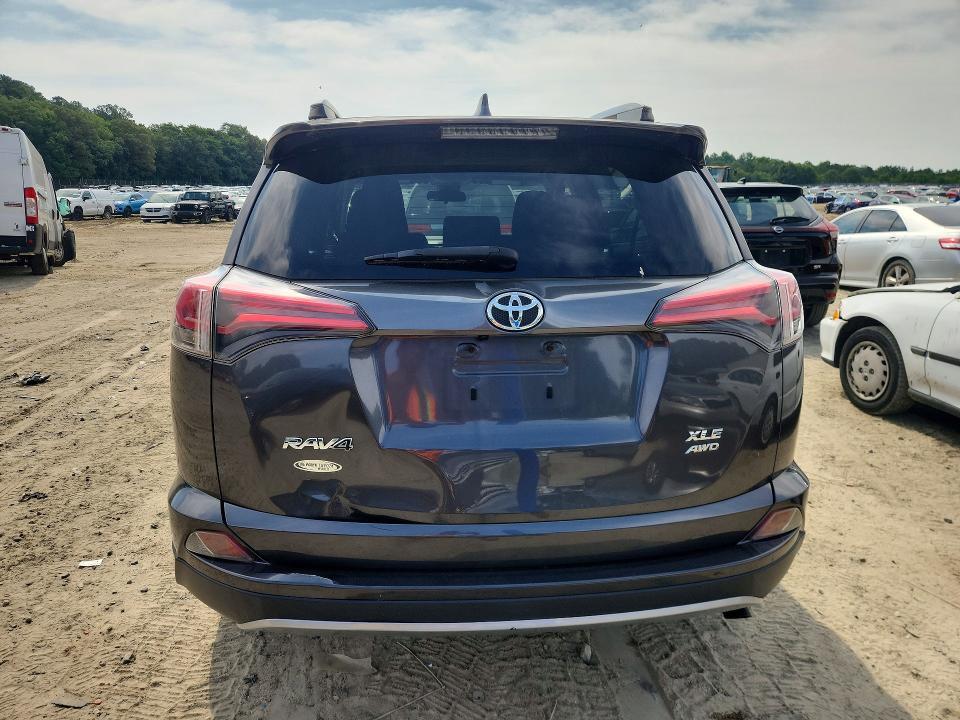 2018 TOYOTA RAV4 XLE — Фото 6 из 13