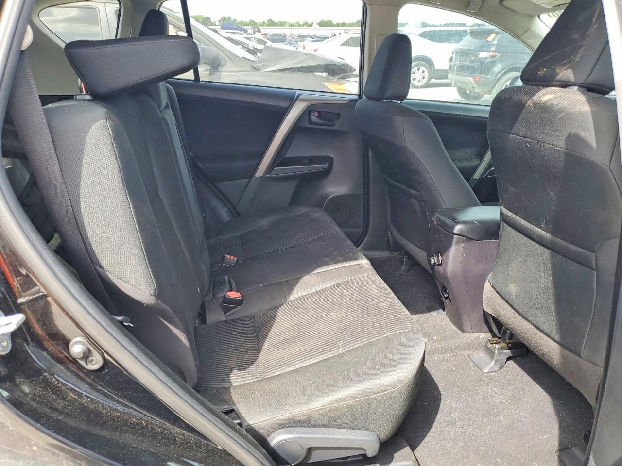 2T3ZFREV2JW495121 2018 TOYOTA RAV4 photo no. 11