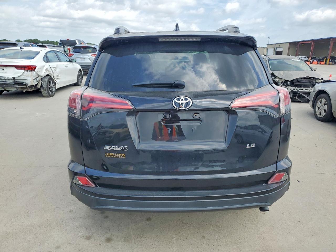 2T3ZFREV2JW495121 2018 TOYOTA RAV4 photo no. 6