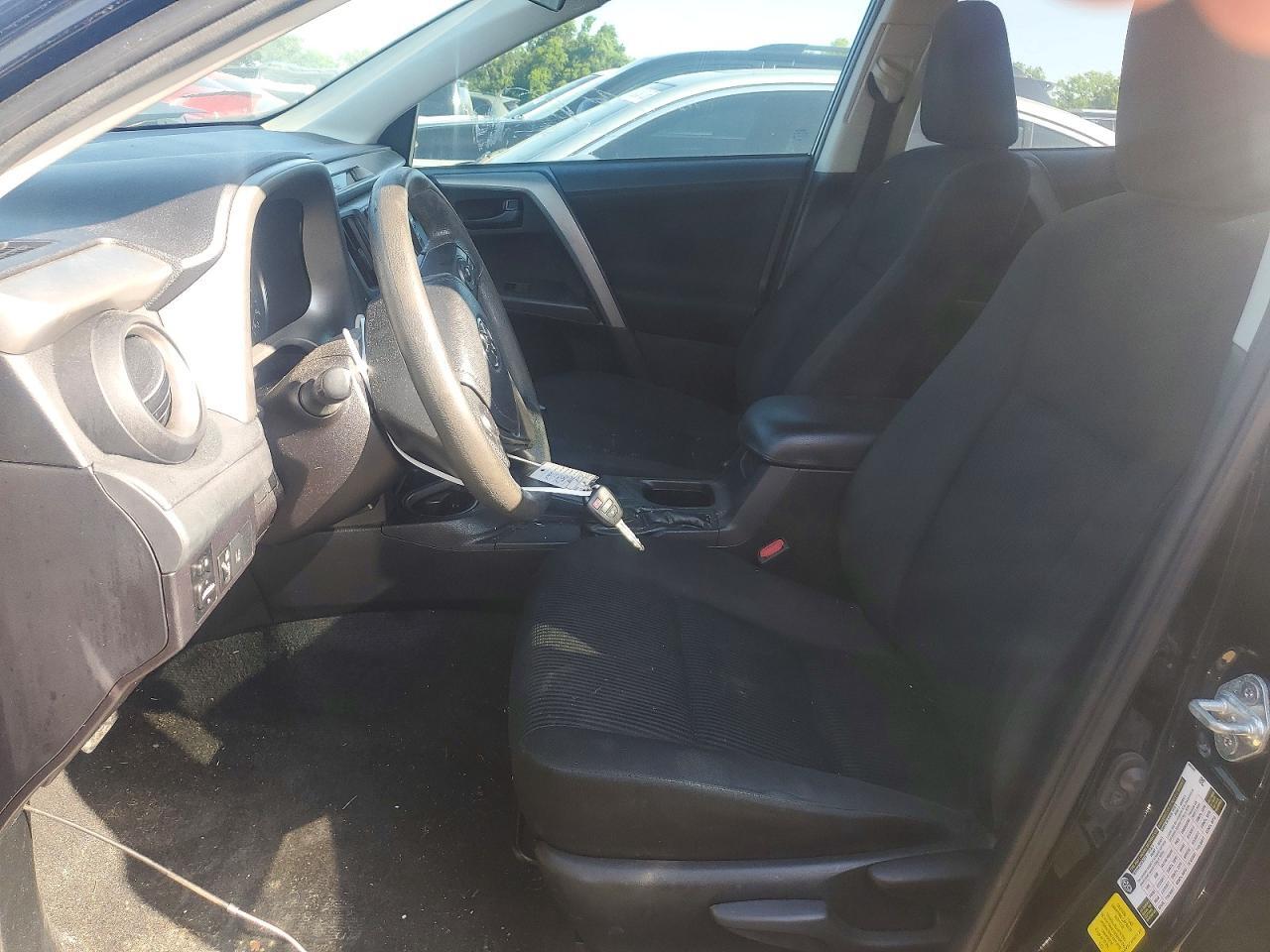 2T3ZFREV2JW495121 2018 TOYOTA RAV4 photo no. 7