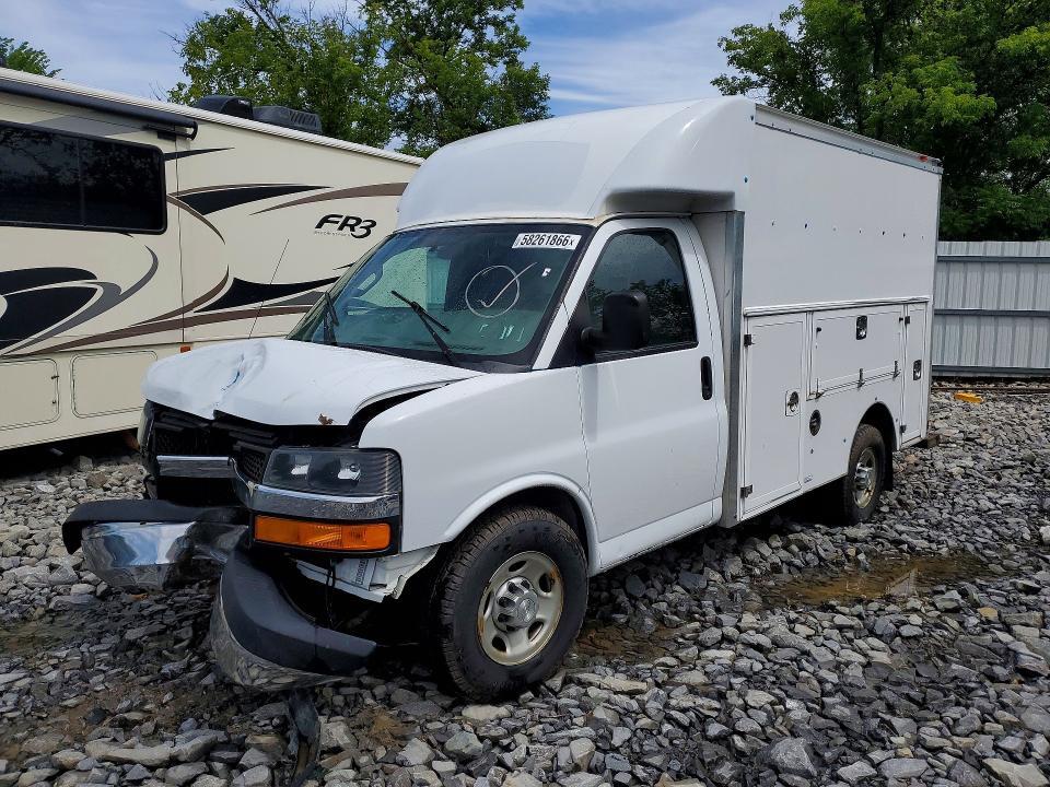 1GB0GRFG6H1350067 2017 CHEVROLET EXPRESS G3500 photo no. 1